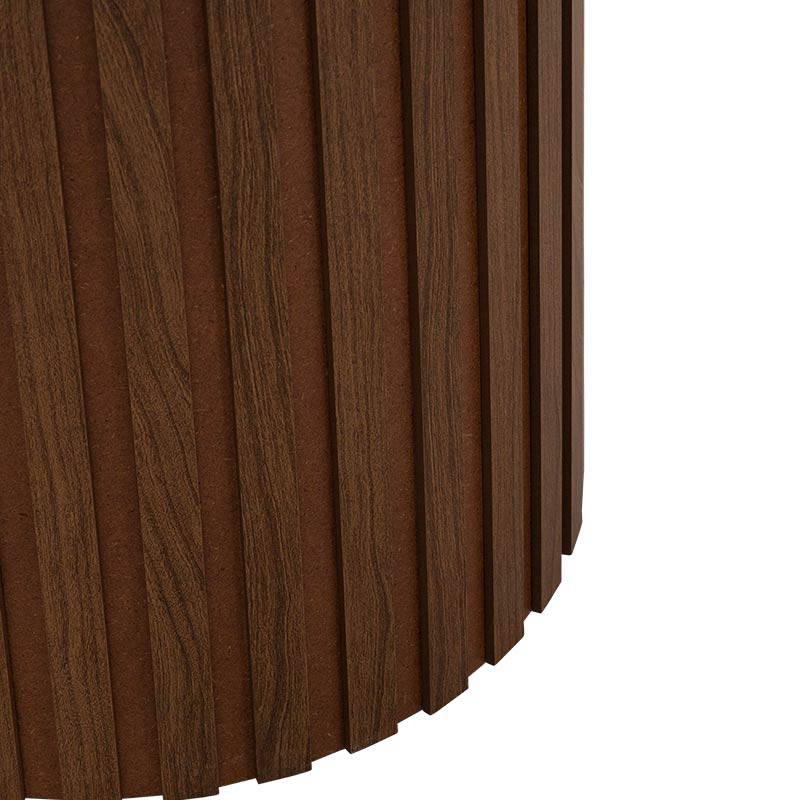 Juego de comedor Tulip de 5 piezas con mesa de madera de estilo mediterráneo, ideal para espacios modernos y elegantes.