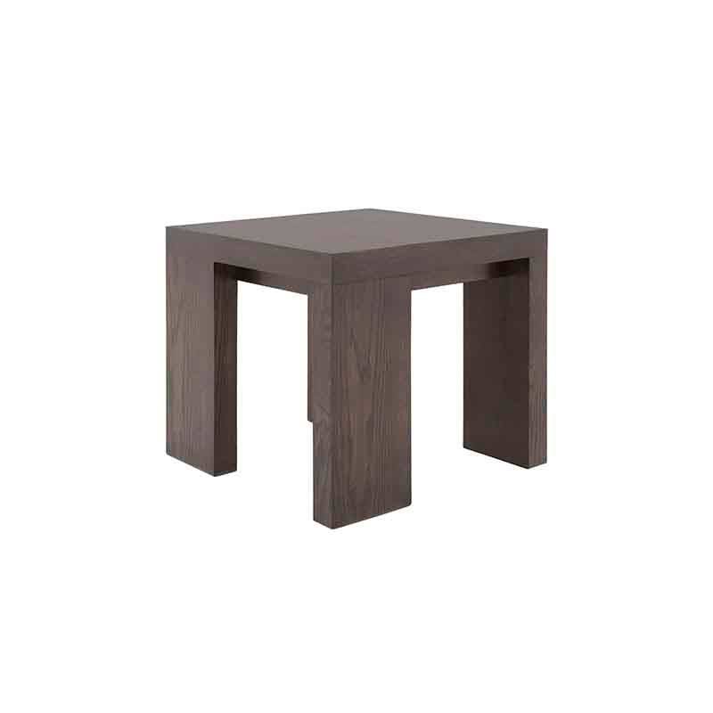 Mesa lateral Ripol de madera enchapada en encino en color gris ash oscuro, con diseño industrial, tamaño 60x55x60 cm.
