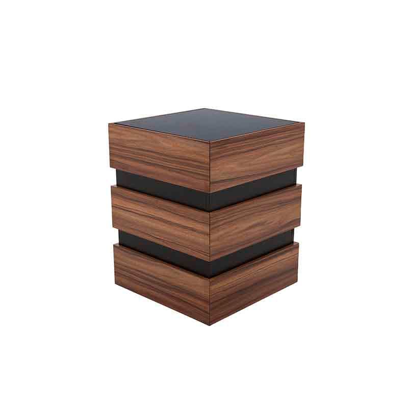 Mesa lateral Zile de madera industrializada en acabado melamina, con tamaño de 40x50x40 cm, en estilo moderno.