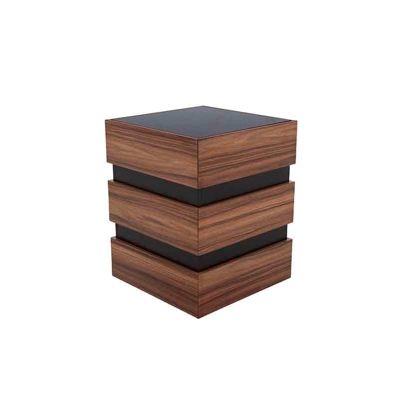 Mesa lateral Zile de madera industrializada con acabado de melamina, dimensiones 40x50x40 cm, en color natural.