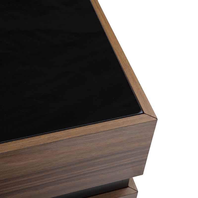 Mesa lateral Zile de madera industrializada de color natural, con tamaño de 40x50x40 cm.