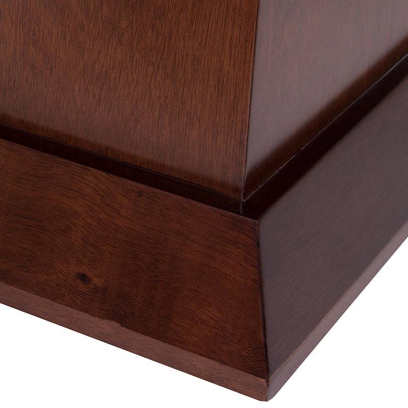 Mesa lateral Mond de madera con acabado en tabaco, chapa de caoba y cubierta de mármol, tamaño 60x50x60 cm.
