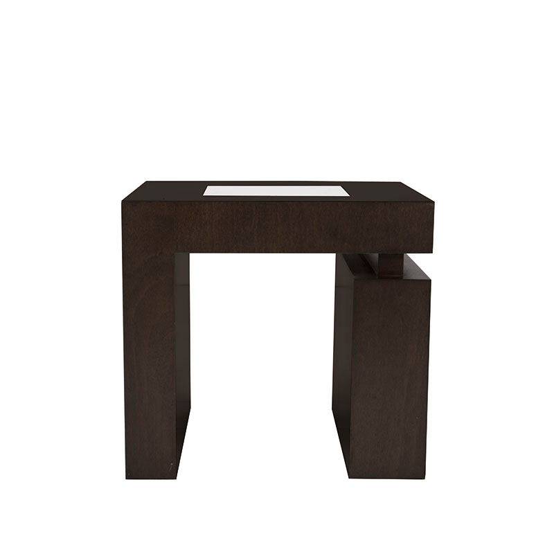 Mesa lateral Tamayo de madera de caoba con tapa de mármol en acabado tabaco, dimensiones 60x60x60 cm.