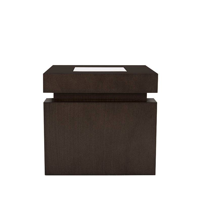 Mesa lateral Tamayo de madera en tono tabaco con chapa de caoba y placa de mármol, dimensiones 60x60x60 cm.