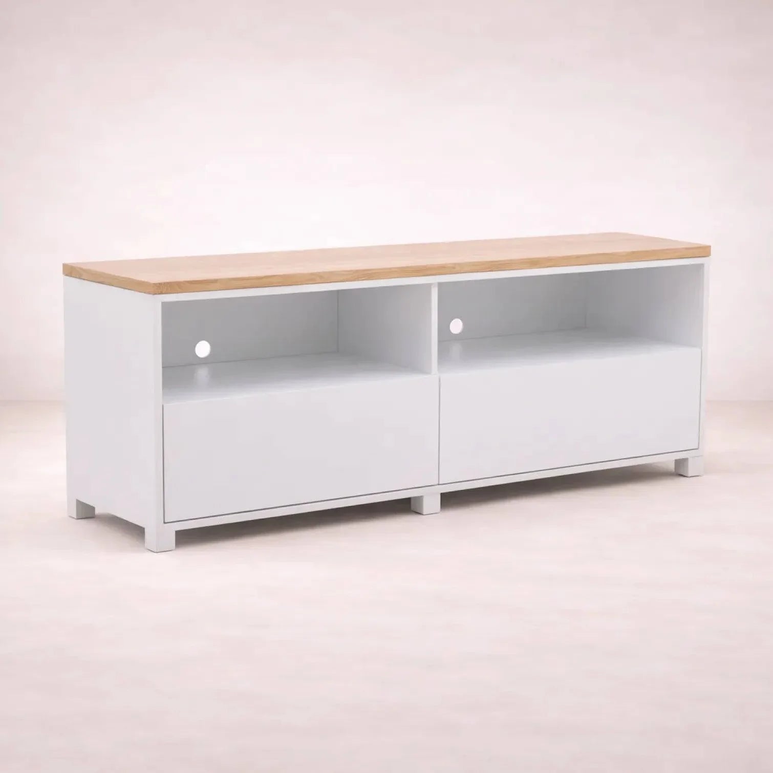 Mueble para TV Eros de chapa de encino y laca blanca, 140 cm de ancho, diseño moderno y acabado semimate.