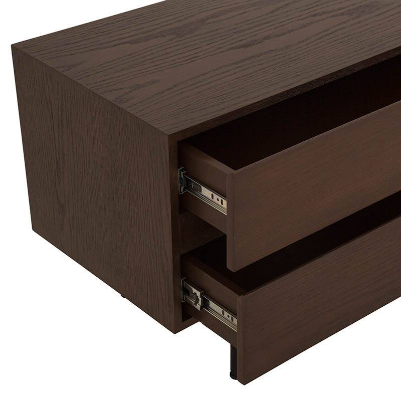 Mueble para TV Zeus de madera en acabado medio, con espacio para electrónicos y estilo moderno.