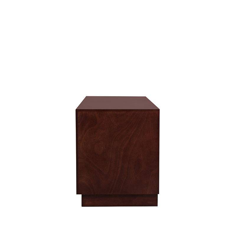 Mueble para TV Quebec de madera de nogal, encino y okumé, con acabado en chapa, frente de 140 cm, alto 60 cm y fondo 50 cm.