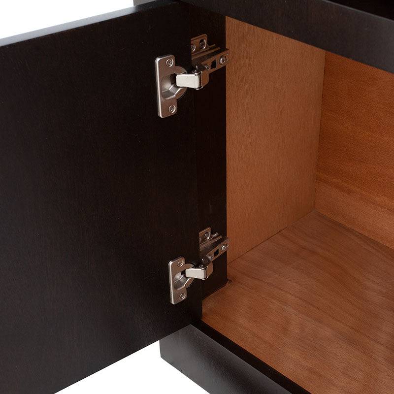 Mueble para TV Tamayo de madera wengue y chapa de caoba, con 120 cm de ancho, 70 cm de alto y 30 cm de fondo.