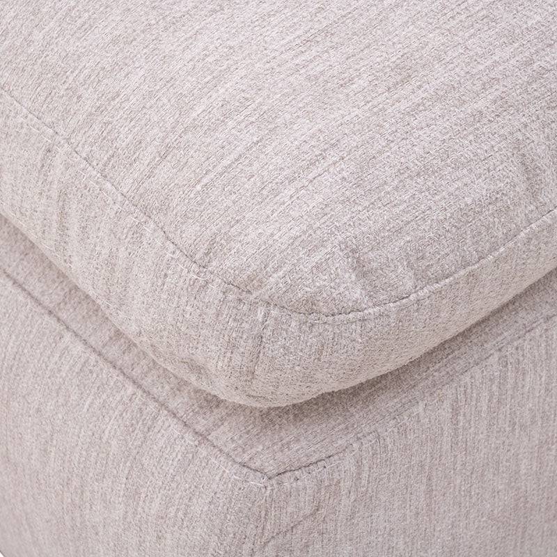 Módulo de sala Nube deuperope, sillón central con banca derecha, estructura de madera de pino, tapizado en tejido plano beige.