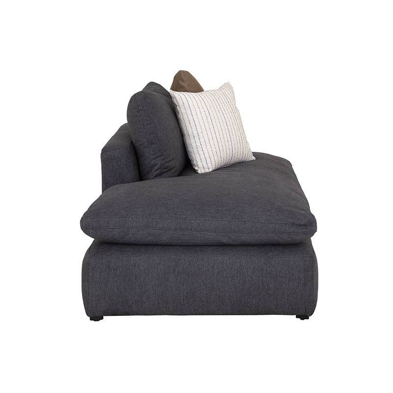 Módulo de sala Nube deurope.com.mx, sillón central con banca derecha, tapizado en tela con textura suave, estructura de madera de pino.