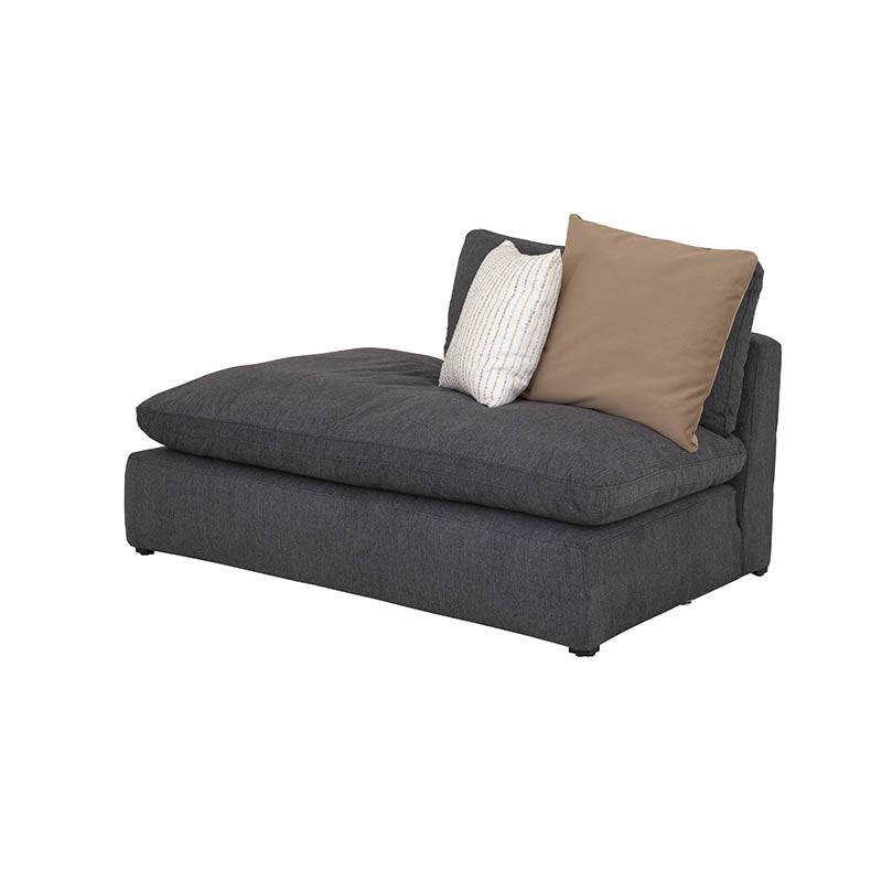 Sillón central de sala Nube de Deurope con banca derecha, tapizado en tela plana con textura suave, estructura de madera de pino.