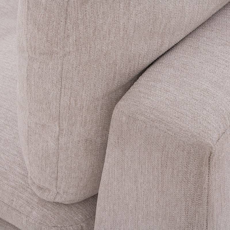 Sala Nube chaise en tela beige con estructura de madera de pino, vista frontal, con diseño suave y moderno.