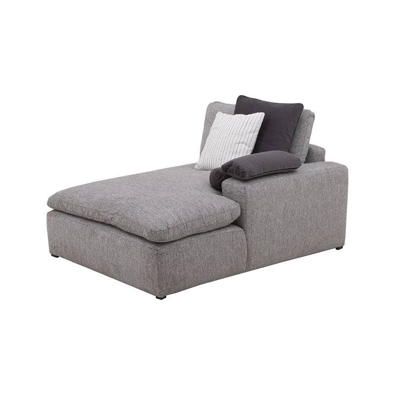 Sala con chaise Nube de Deurope en tela beige con textura suave y estructura de madera de pino, vista frontal, mide 173 cm de fondo.