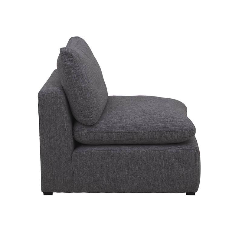 Sillón central de la sala Nube de deurope.com.mx, en tela beige con textura suave, marco de madera de pino.