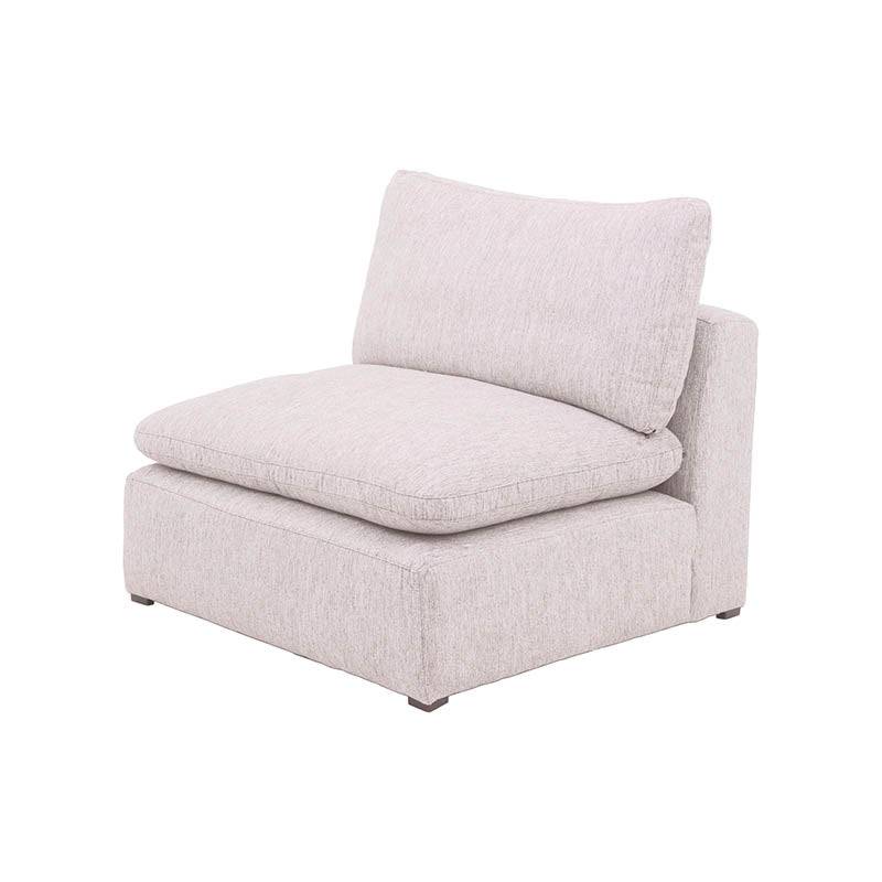 Sillón central de la sala Nube de deurope.com.mx, en tela beige con textura suave y estructura de madera de pino.