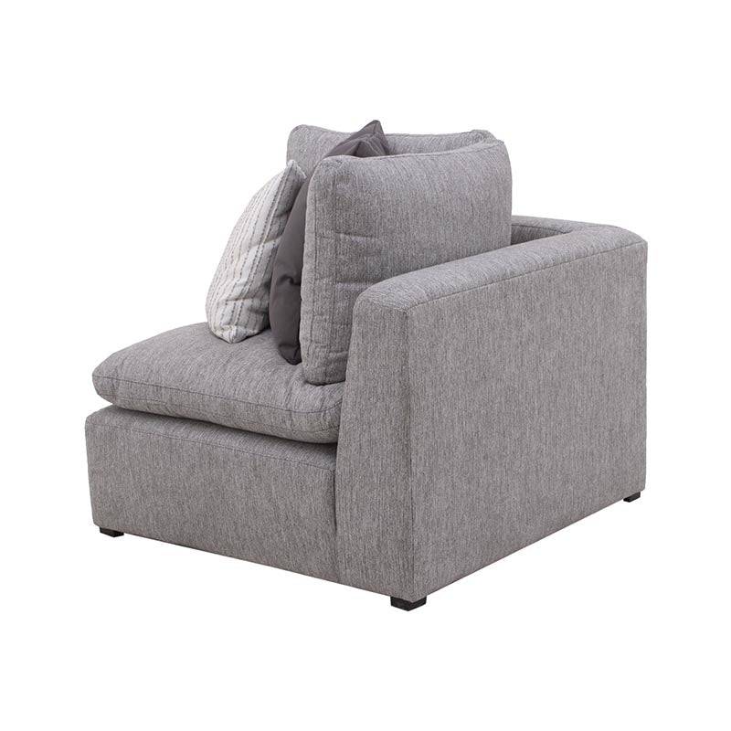 Módulo de sala Nube esquinero de Deurope con estructura en madera de pino y tapizado en tela de textura suave en color beige.
