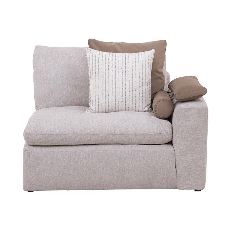Sillón lateral de la sala Nube de Deurope, en tela beige con textura suave y brazo derecho, estructura de madera de pino.