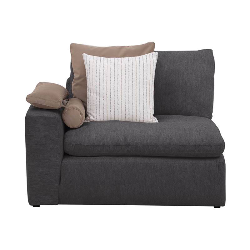 Sillón lateral de sala Nube deurope.com.mx en tela beige con textura suave, brazo derecho, estructura de madera de pino.