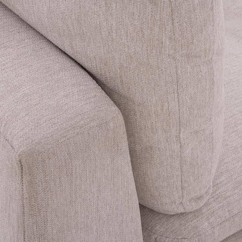 Sillón lateral de sala Nube deurope.com.mx en tela beige con textura suave, brazo derecho, madera de pino, dimensiones 124x92x103 cm