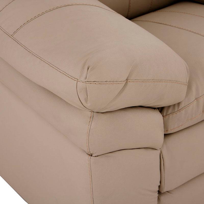 Juego de sala Marsella de cuero en tono latte, incluye sofá, loveseat y sillón con diseño moderno y cómodo.