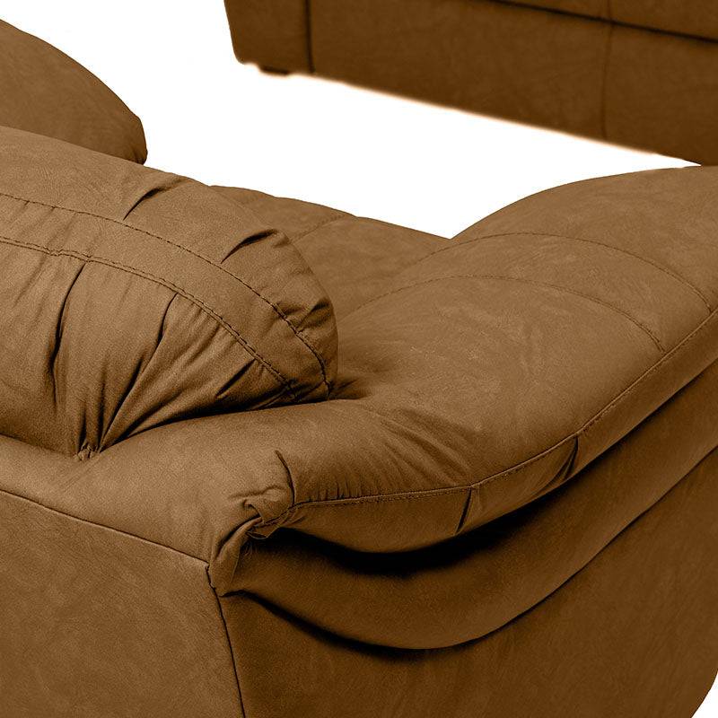 Juego de sala Marsella de cuero en tonos café latte, incluye sofá, loveseat y sillón con detalles elegantes y acabado en cuero.