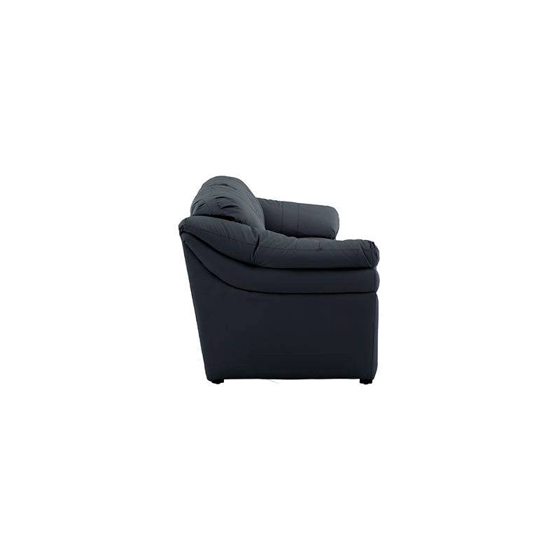 Juego de sala Marsella en tono café latte con sillón, loveseat y sofá de cuero, con detalles elegantes y tamaño compacto.