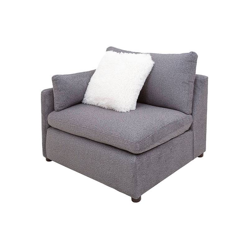 Juego de sala Francesca de 6 piezas en tapiz gris oscuro, con sofá y sillones de tela en un ambiente moderno.