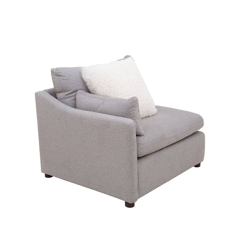 Juego de sala Francesca de 6 piezas en gris oscuro, sofá y sillones de tapiz de tela con detalles laterales.