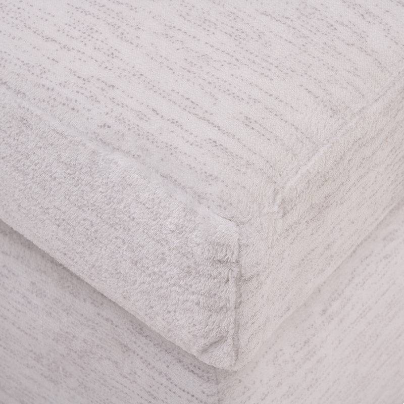 Módulo de sala San Miguel Esquinero de Deurope.com.mx en tela marfil con textura afelpada, 103x81x103 cm, asiento y respaldo acolchados