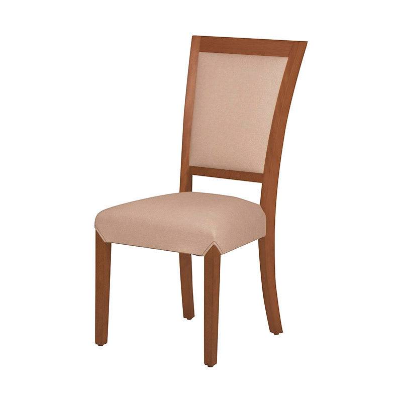 Silla Siena del juego de comedor deurope.com.mx en madera de banak y encino con tapiz de cuero en color almendra, frente y altura visible.