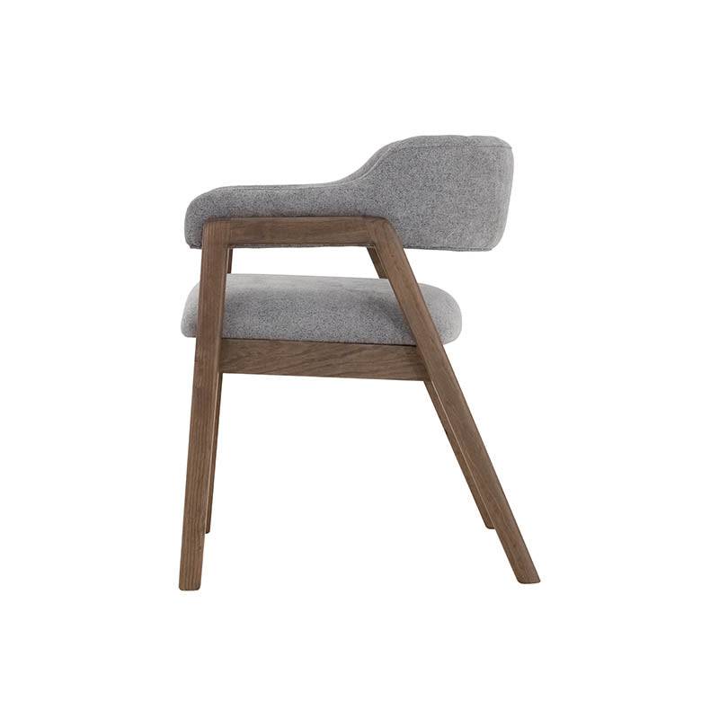 Juego de comedor con buffet Balam de 6 piezas, sillas en color gris oscuro y diseño moderno.