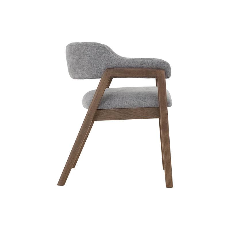 Juego de comedor con buffet Balam de 6 piezas, sillas gris oscuro y mesa de madera, ideal para espacios modernos.