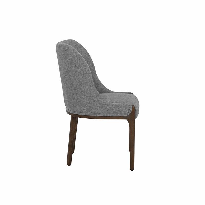 Juego de comedor de 7 piezas con sillas grises y mesa moderna de la marca deurope.com.mx, ideal para espacios elegantes y funcionales.
