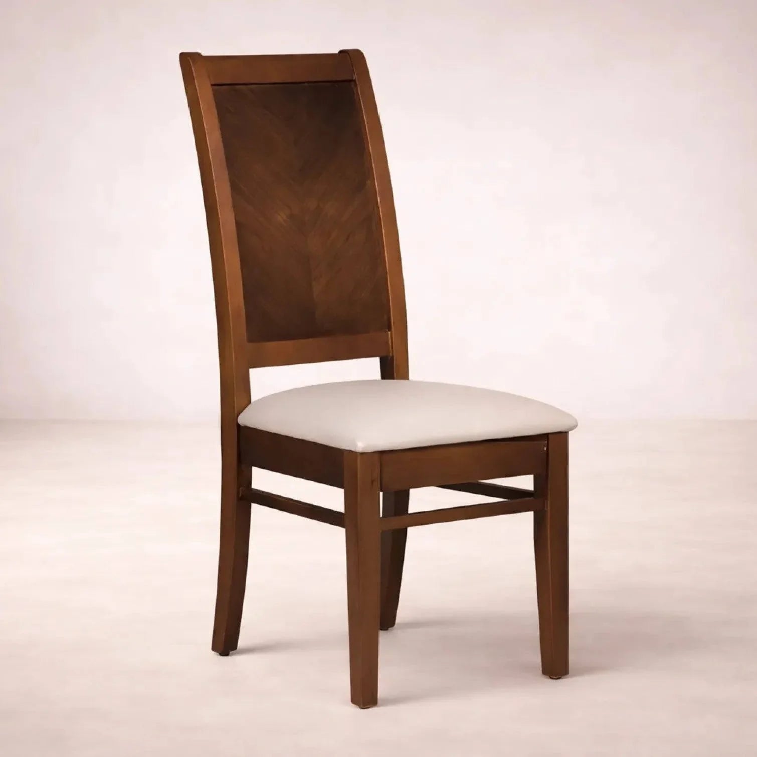 Juego de comedor Quetzal de 7 piezas con sillas de nogal y tapizado en cuero con acabado en marfil, estilo moderno y elegante.