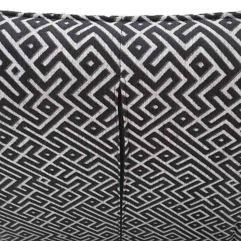 Sillón Andrea Essa de tapiz negro con respaldo y asiento acolchados, dimensiones de 75 cm de alto, 86 cm de fondo y 85 cm de ancho