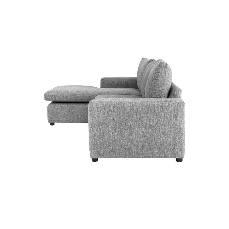 Sofá Gracey con taburete de estilo moderno en color gris, ideal para sala, con estructura de madera y cojines cómodos.