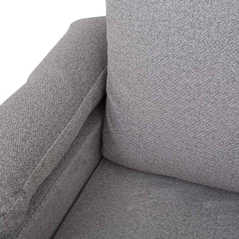 Sofá cama matrimonial Vittorio de color gris claro, tapizado en tela, con diseño moderno y estructura de 213 cm de ancho.