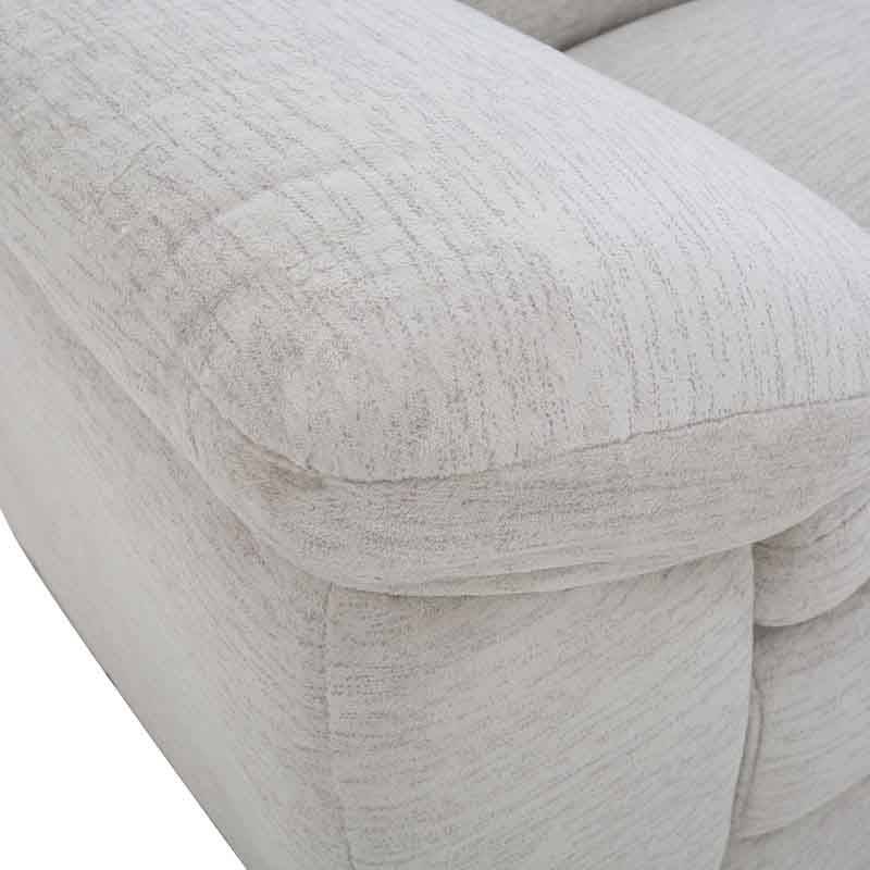Sofá Chloe de 2 piezas en tela marfil con estructura moderna y cojines cómodos, tamaño 212 cm de ancho en sala de estilo contemporáneo