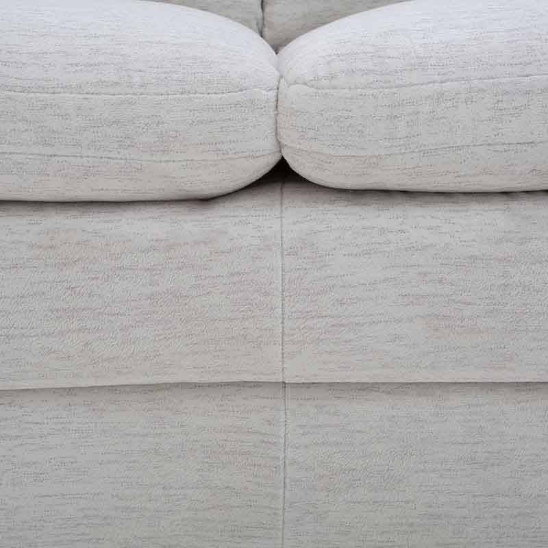 Sofá de sala Chloe de 2 piezas en tela marfil, con respaldo y asiento acolchado, de la marca deurope.com.mx.