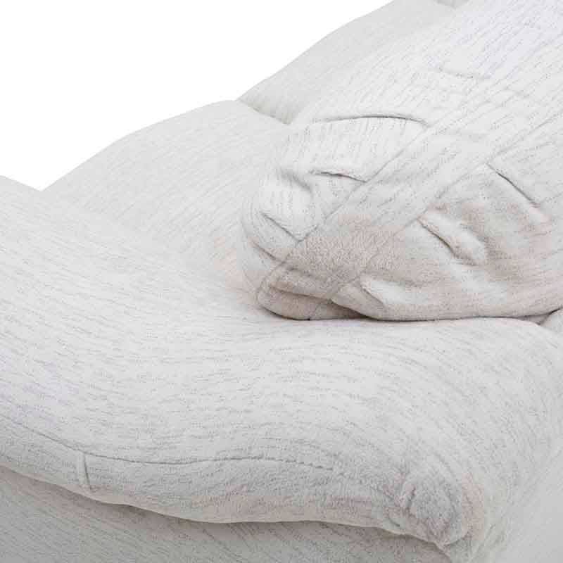 Sofá Chloe de 2 piezas de sala en tela marfil con diseño moderno y cómodo, de la marca deurope.com.mx.